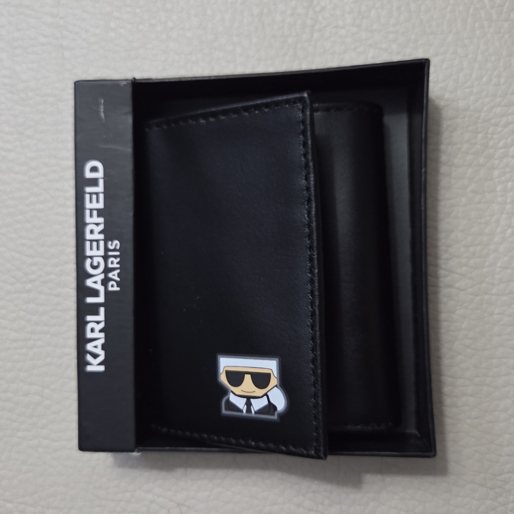 NWB - Karl Lagerfeld Paris Men's Leather Trifold Wallet